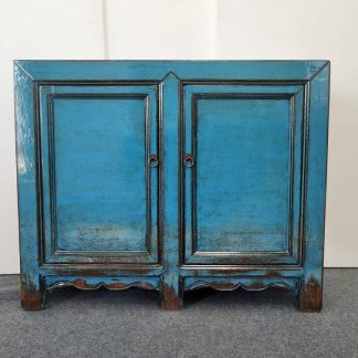 Cómoda Lacada Dos Puertas